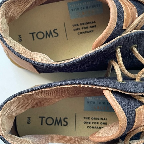 TOMS Canvas and Leather Ankle Boot - Picture 9 of 10